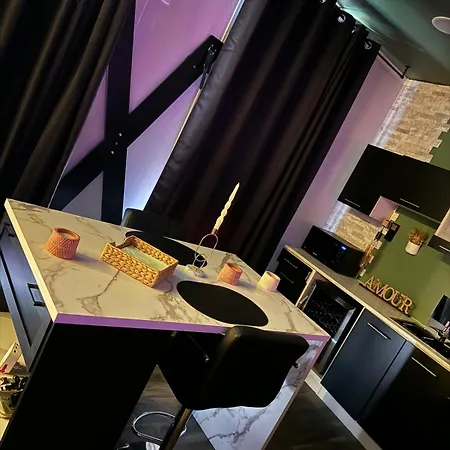 Cosy Jacuzzi Parking Privee Apartament *